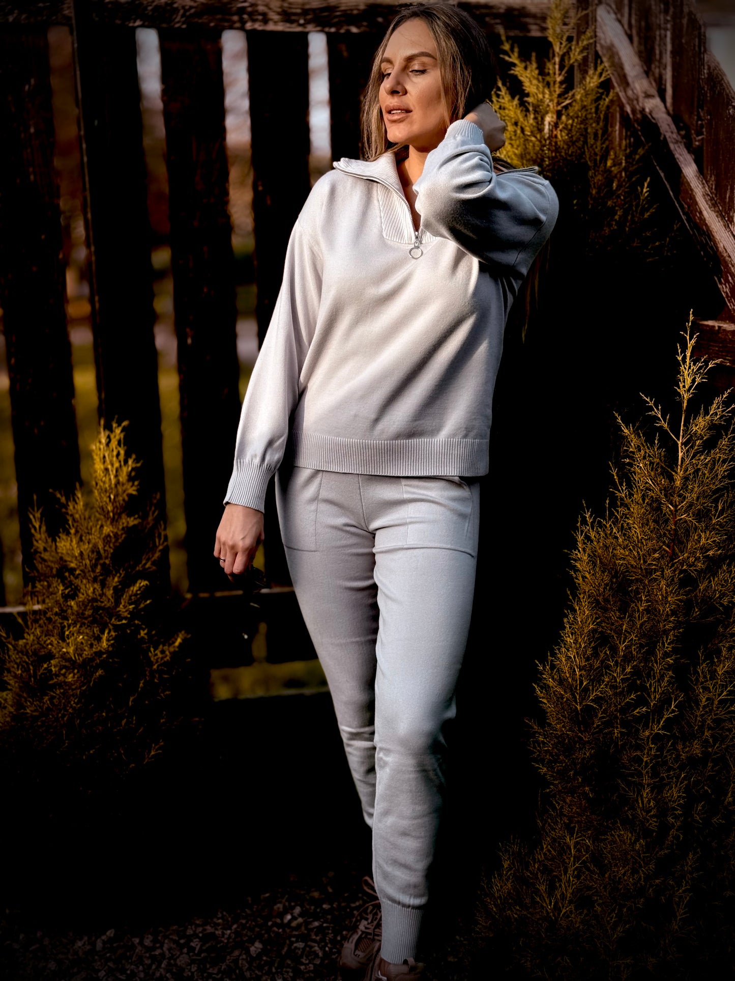 Knitted leisure suit