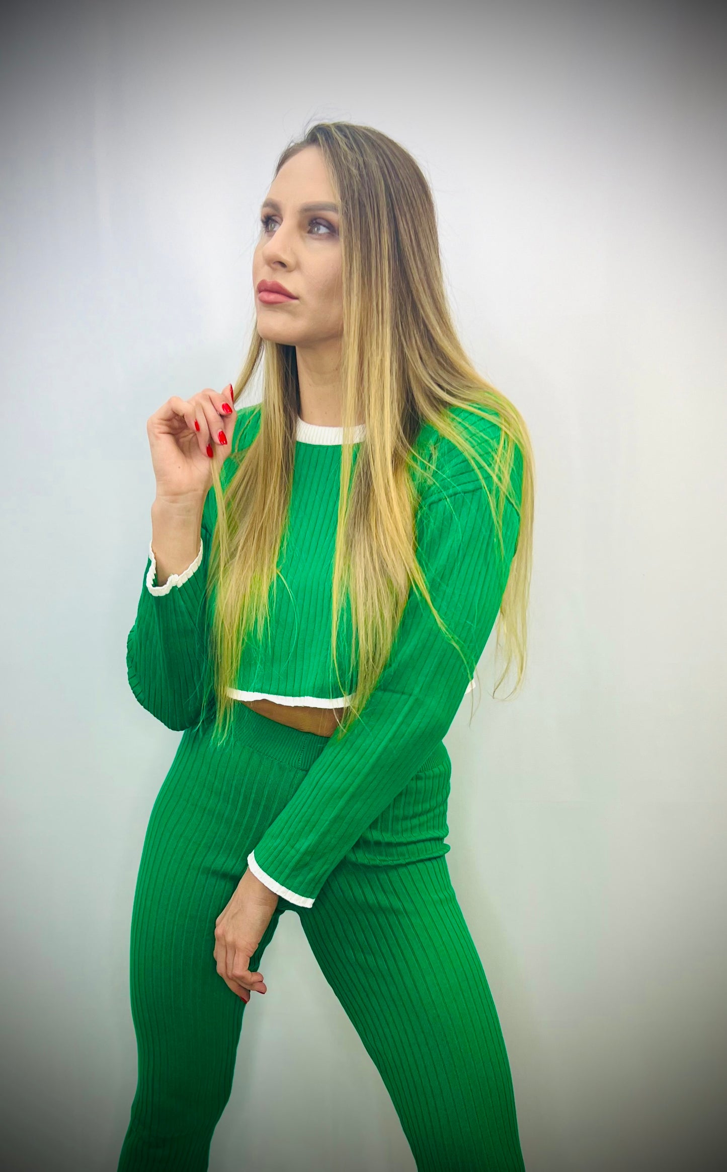 Knitted leisure suit